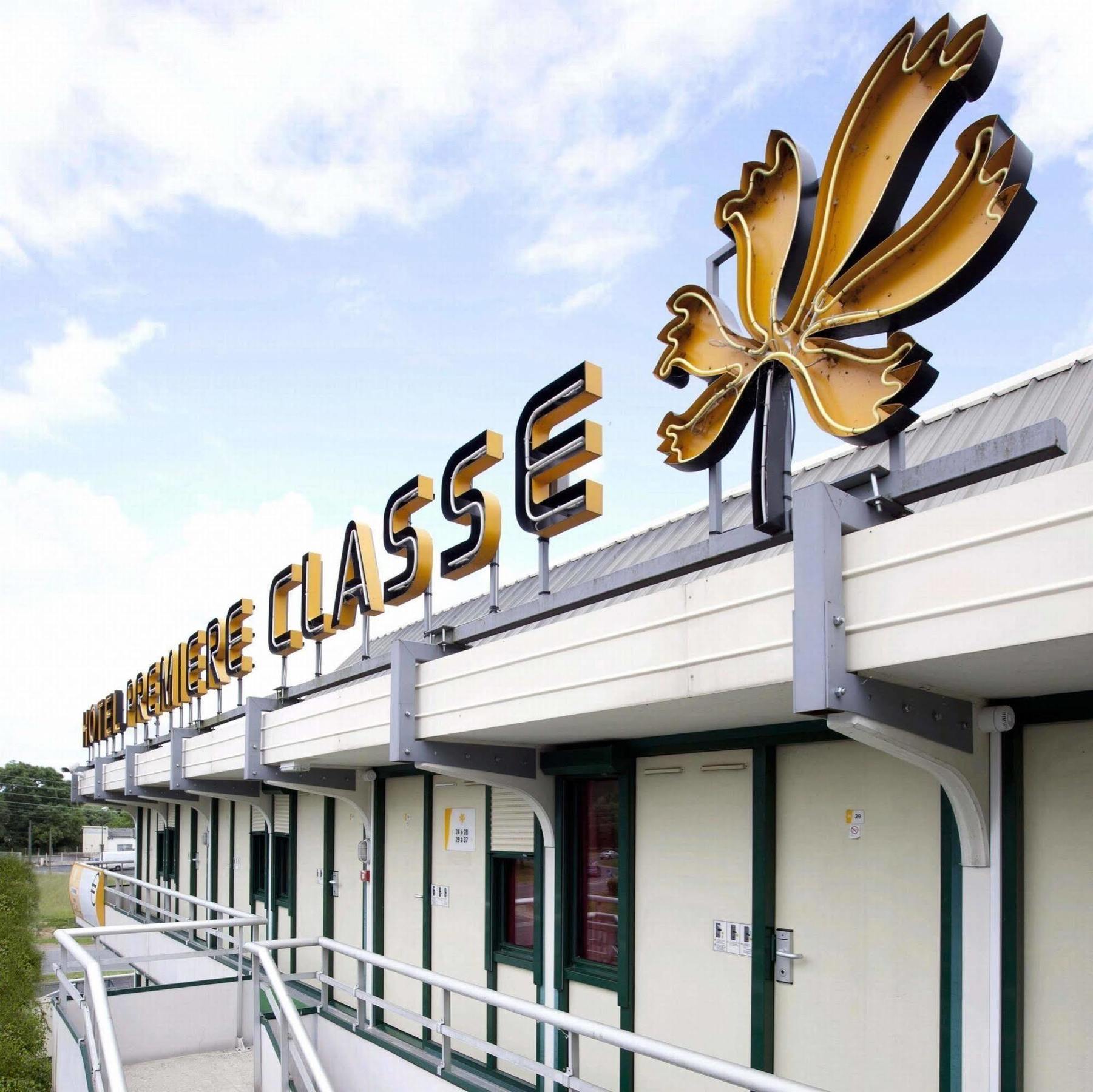 Premiere Classe Roanne Perreux Esterno foto